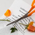 ¿Poder demandar divorcio sin causal alguna?