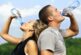 No tomar agua te hace menos listo y evita que te concentres: estudio