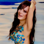 Maribel Guardia celebra sus 60 años... ¡al desnudo!