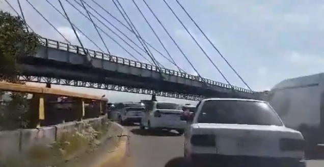 Vigilan que en Aeropuerto 'Benito Juárez', en CDMX, no operen taxis de plataformas digitales