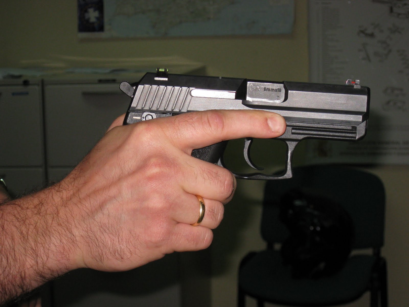 Sicario se bañaba con agua bendita, antes de salir a matar