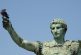 Amor a primera vista entre chica argentina y atractivo emperador romano en NY