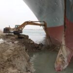 Preparan nuevo intento de liberar buque #EverGiven, en Canal de Suez