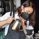 Carlos Boj nos invita a conocer sus primeras experiencias con el delicioso y aromático café