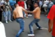 ¿Qué, qué, muy gallito kbrón?, y se sueltan las peleas callejeras (video)