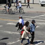 La sociedad actual enfrenta una vida loca, con una profunda adicción a los artefactos digitales