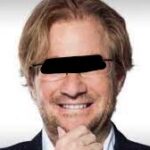 Por violación, ordenan detención de Andrés Roemer