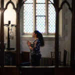 Realizan conversatorio sobre el documental Santuario, de Andrea Córdoba, para conmemorar el Día Internacional del Migrante