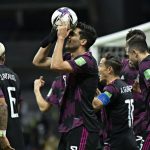 De 'panzazo', México gana a Panamá