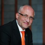 Hugo Setzer Letsche rinde protesta como nuevo presidente de la CANIEM