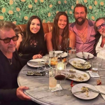 Nueva novia de Al Pacino, linda chica, y más de medio siglo menor que el famoso actor