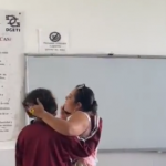 Cuando los 'abrazos' llegan al salón de clases (video)