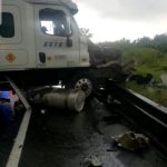 Mortal accidente en la Autopista Siglo XXI; reportan a una persona fallecida y tres lesionados