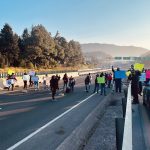 Reportan bloqueo en la México-Toluca a la altura de La Marquesa