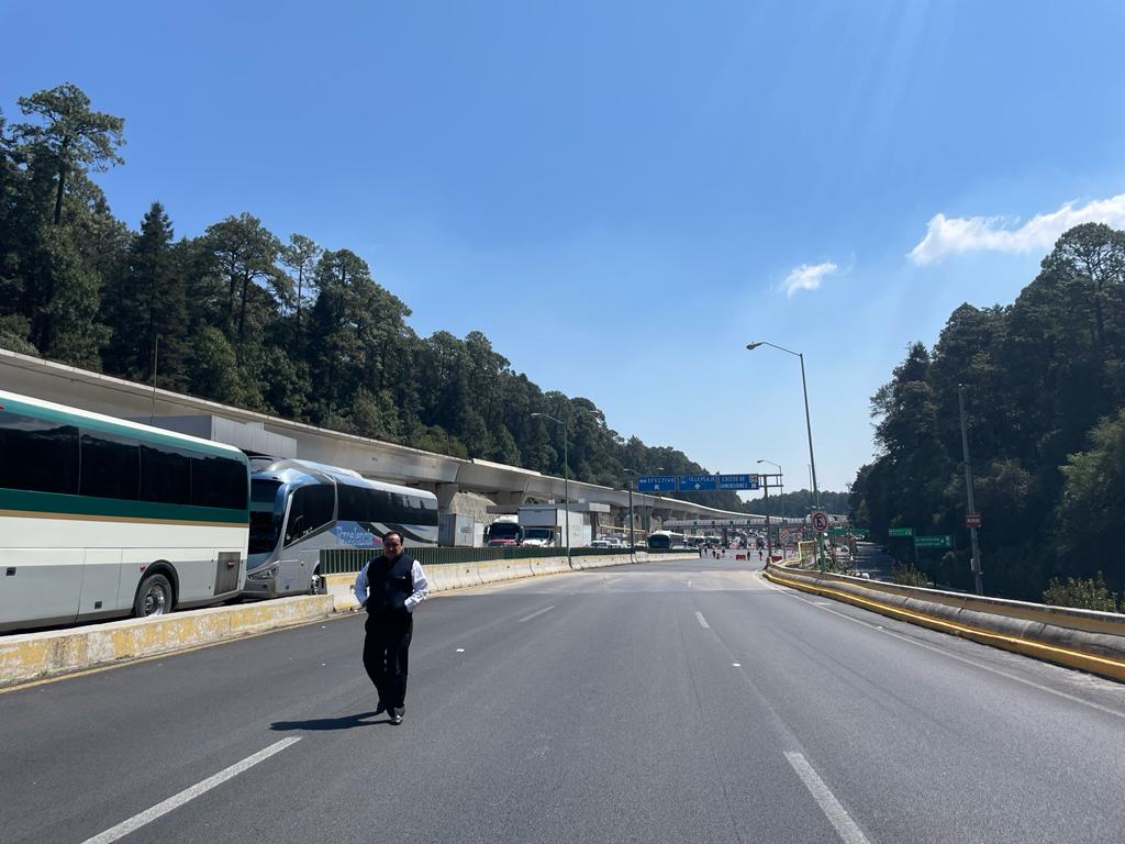 BLOQUEO CARRETERO