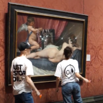 Ambientalistas atacan a martillazos la 'Venus del Espejo', en la 'National Gallery' de Londres (video)