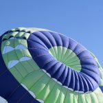 “Casi les pegamos”: Aeroméxico esquivó paracaidistas en pleno vuelo