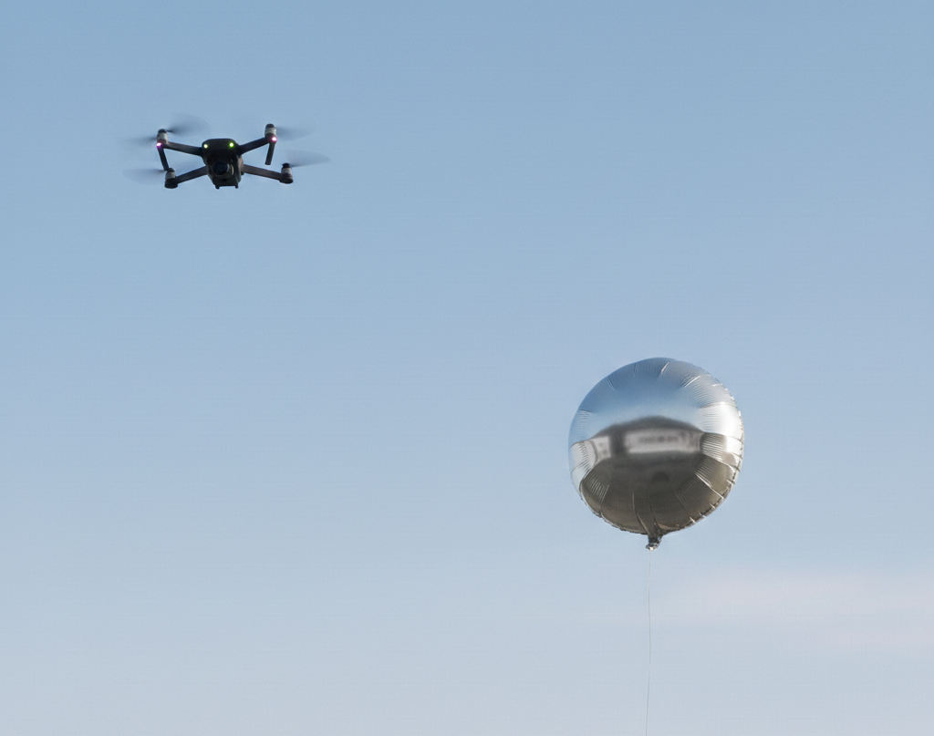 DRONES, GLOBOS/ IA GEMINI