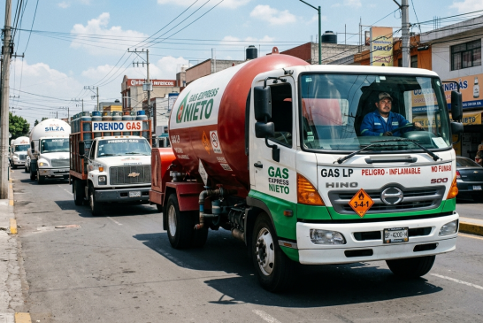 Golpe al 'Cártel del Gas': La CNA demanda a 53 empresas por 13 mil millones de pesos en daños a consumidores