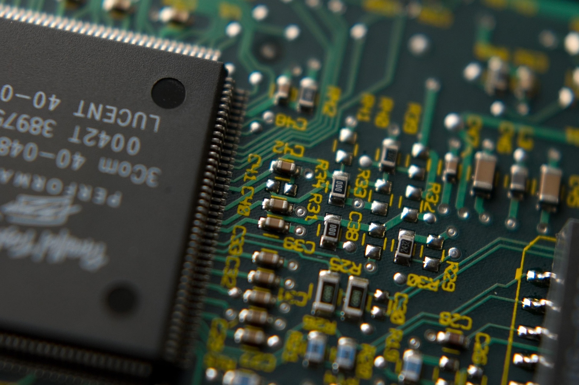 SEMICONDUCTORES, INDUSTRIA/ zathris en Pixabay