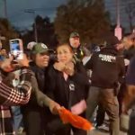 Responden con golpes al grito de sed: Policías de Cuautitlán dispersan protesta y detienen a dos vecinos de 'La Alborada'